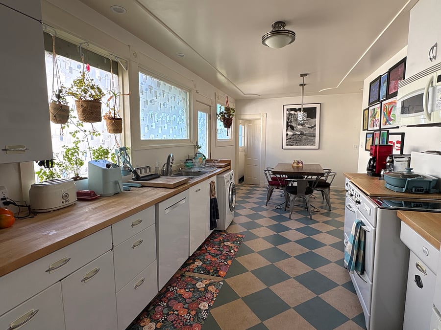 Furnished Finder property 1050899_1 photo 4