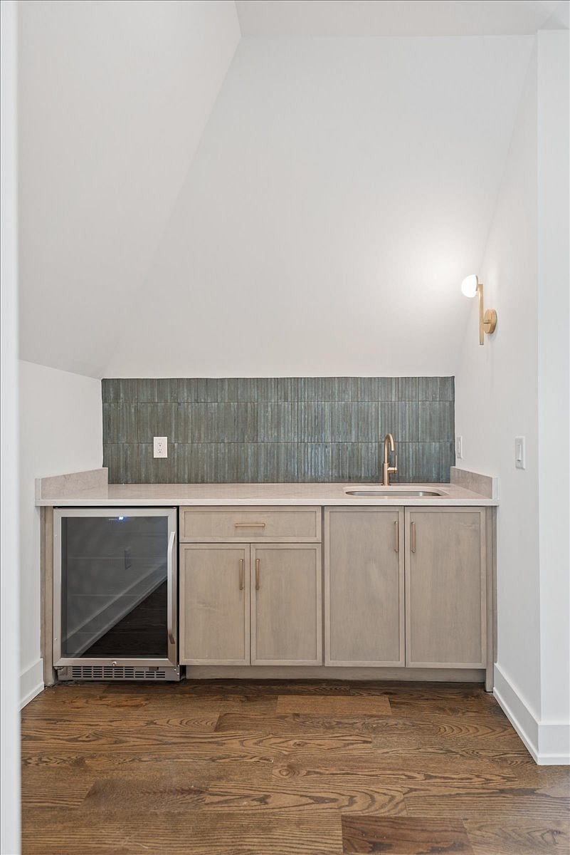 Furnished Finder property 1050901_1 photo 44