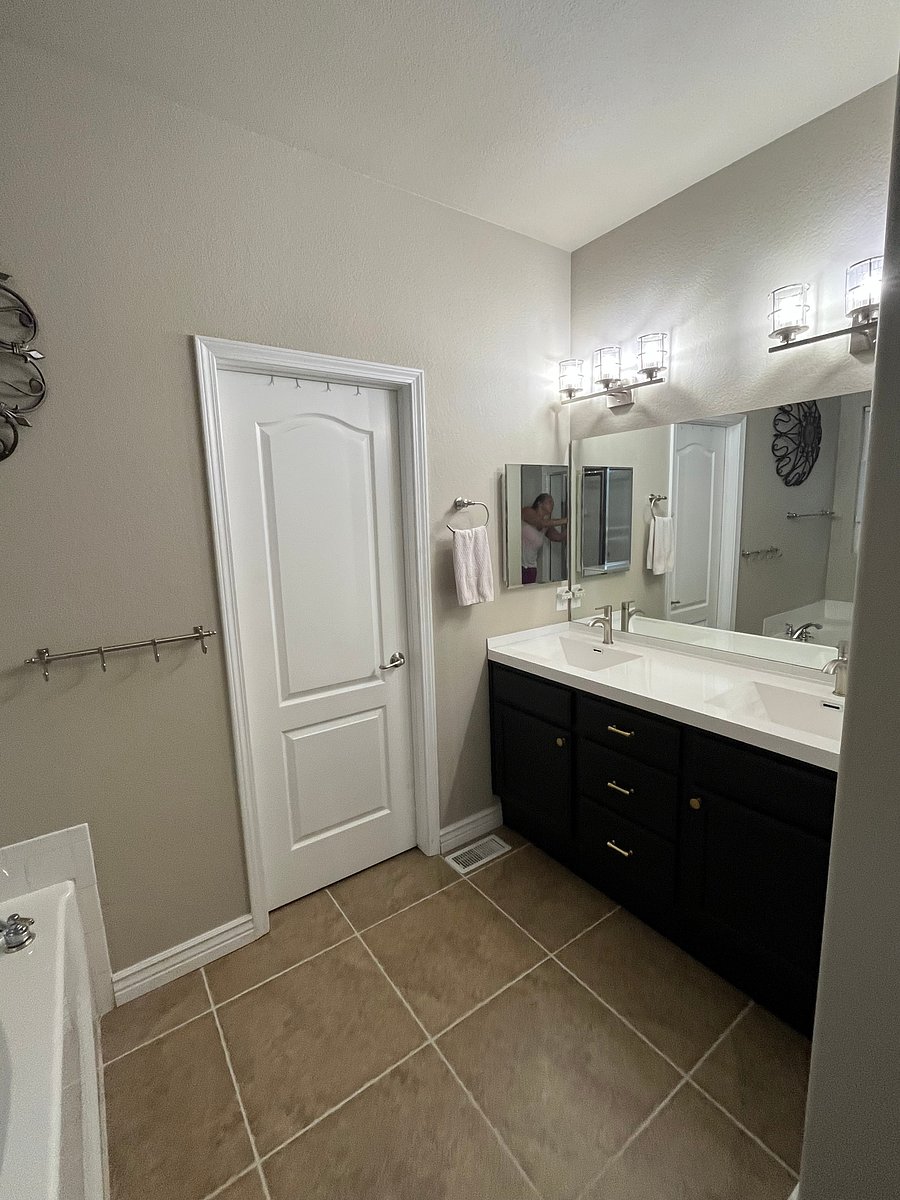 Furnished Finder property 1050904_1 photo 11