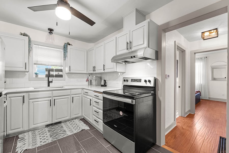 Furnished Finder property 1050912_1 photo 17