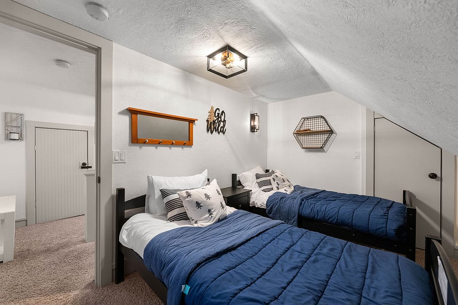 Furnished Finder property 1050912_1 photo 25