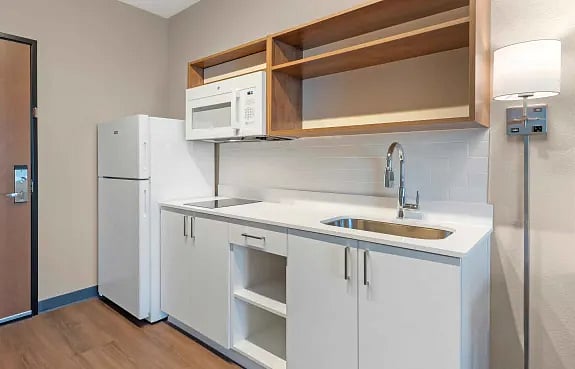 Furnished Finder property 1050954_1 photo 4