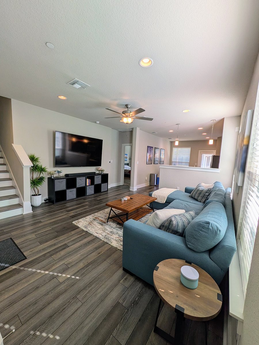Living room open to kitchen