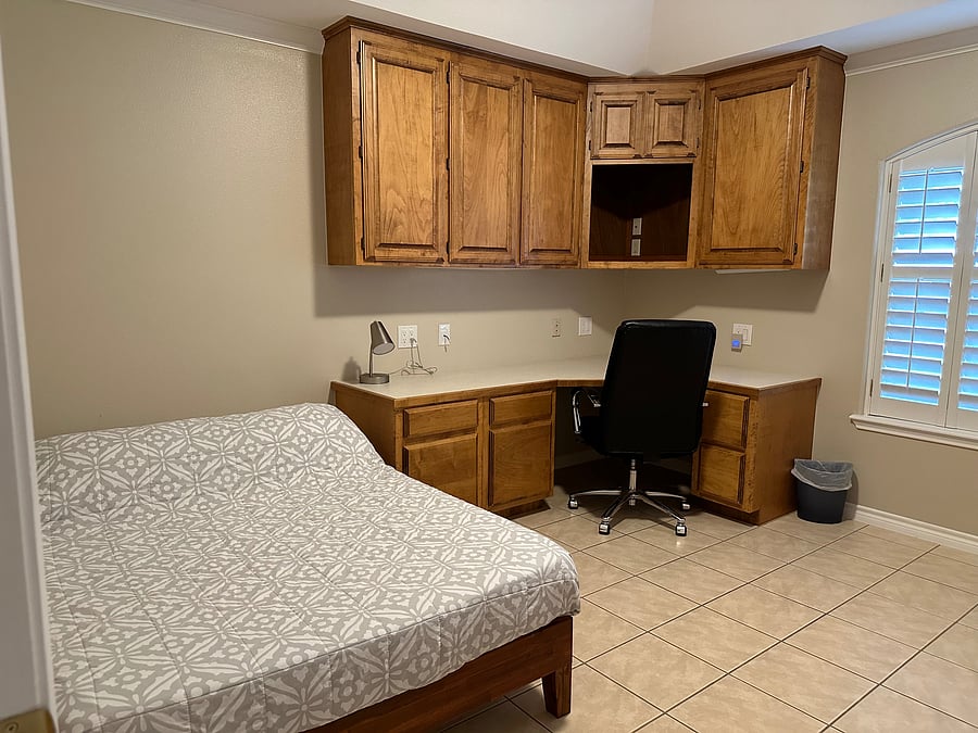 Furnished Finder property 1050997_1 photo 38