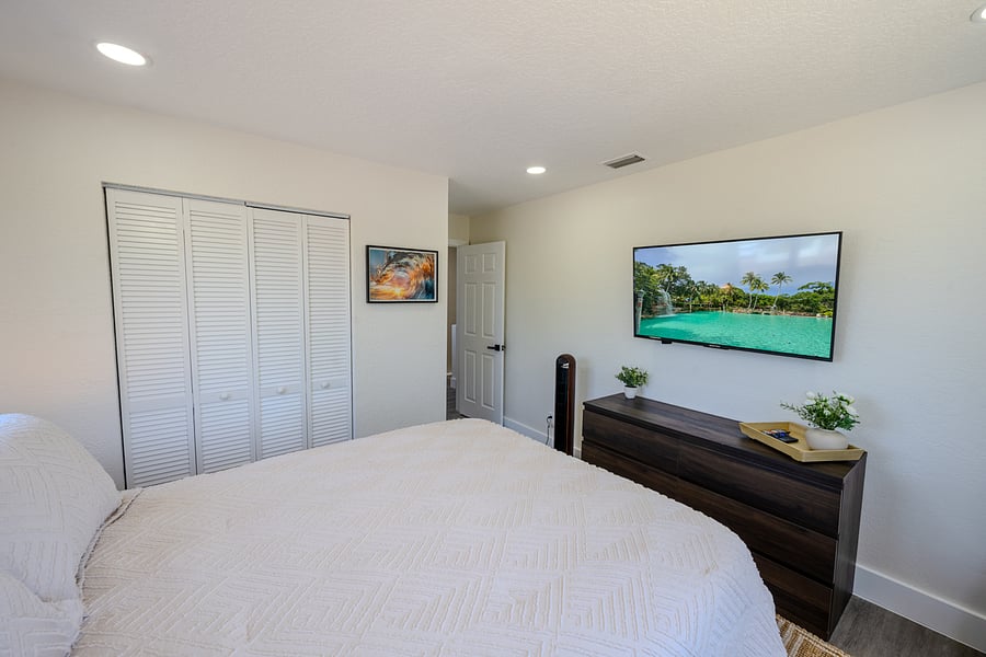 Furnished Finder property 1051002_1 photo 24