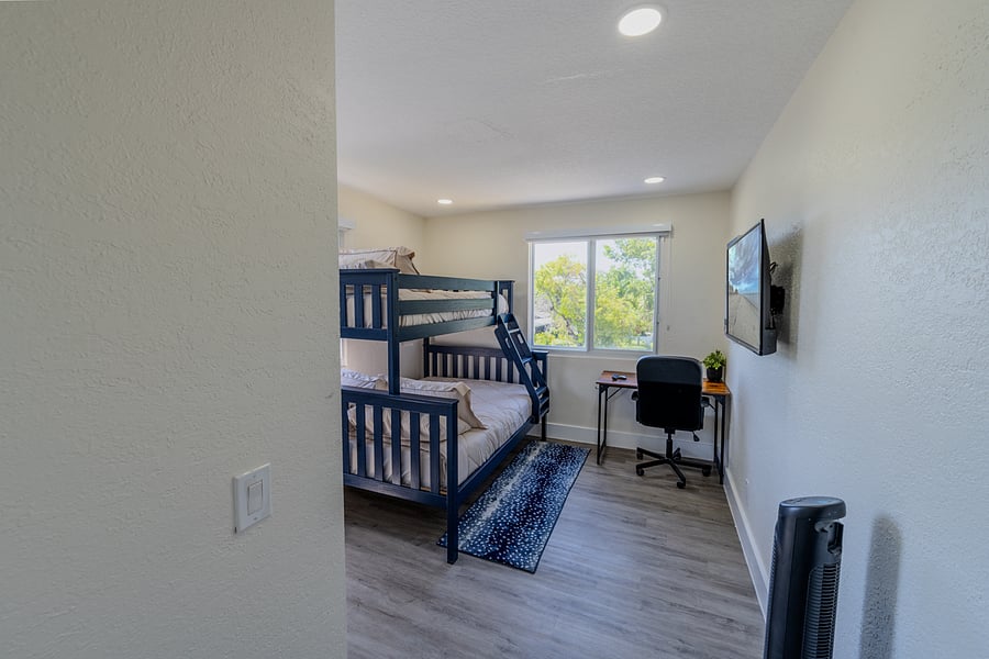 Furnished Finder property 1051002_1 photo 27