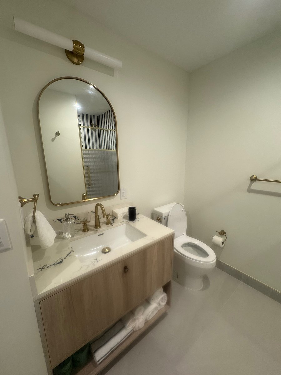 Furnished Finder property 1051003_1 photo 26