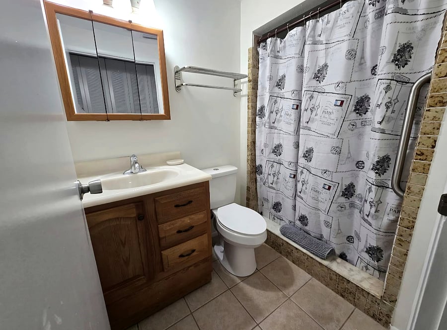 Furnished Finder property 1051009_1 photo 12