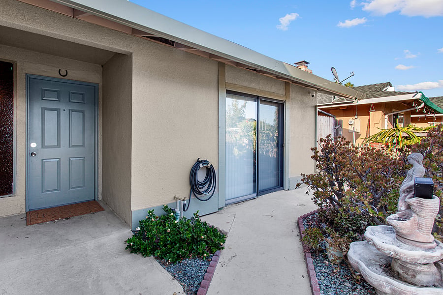 Furnished Finder property 1051011_1 photo 1