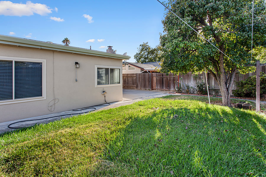 Furnished Finder property 1051011_1 photo 3