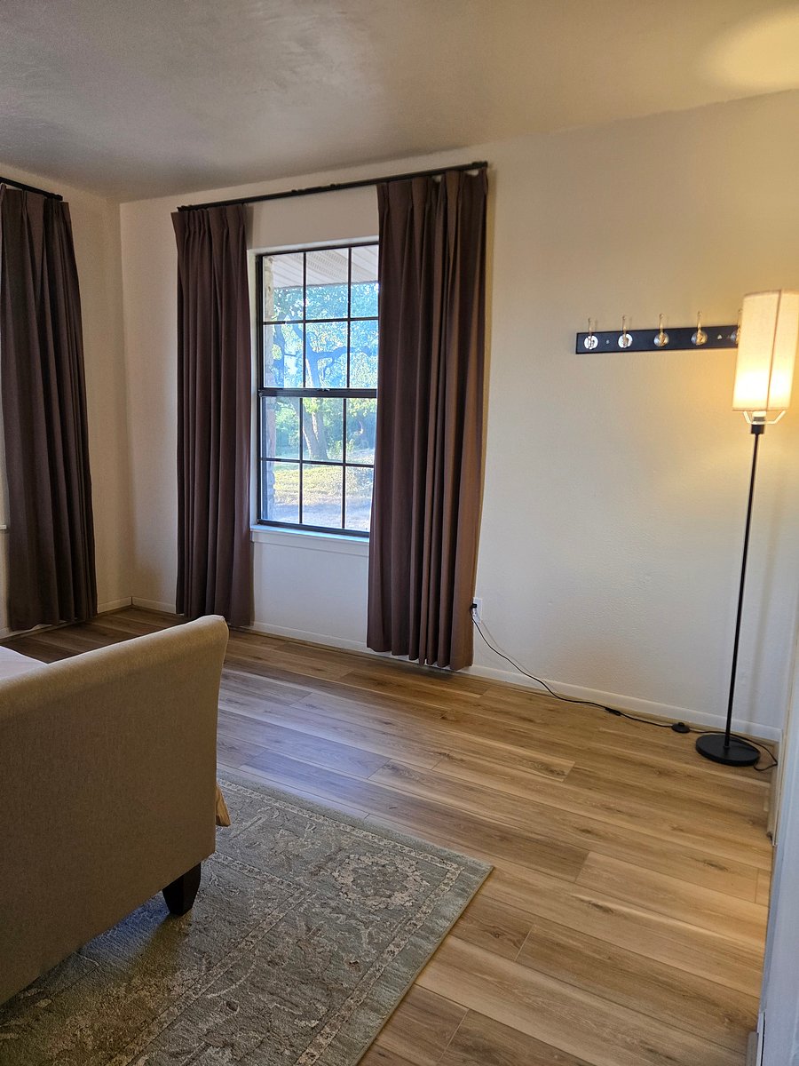 Furnished Finder property 1051041_1 photo 11