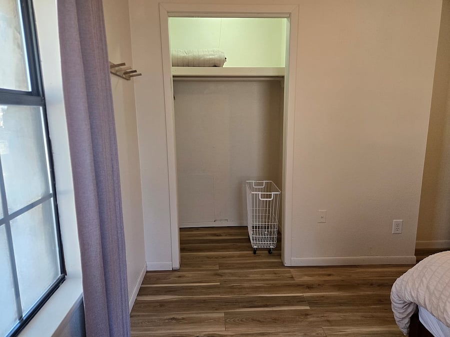 Furnished Finder property 1051041_1 photo 31