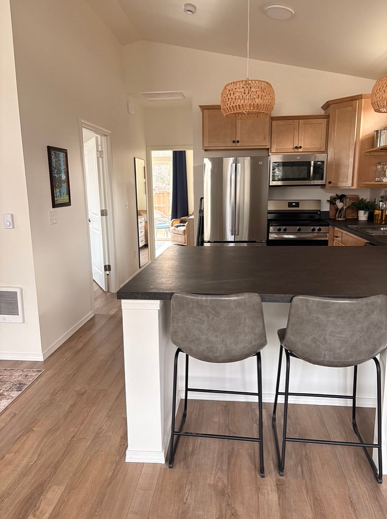 Furnished Finder property 1051045_1 photo 3