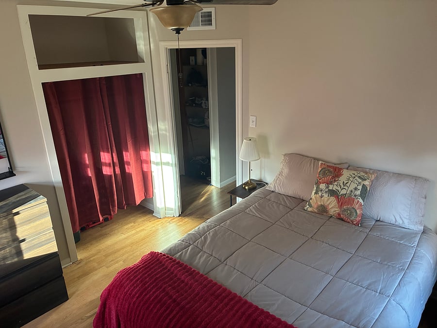 Furnished Finder property 1051067_1 photo 12
