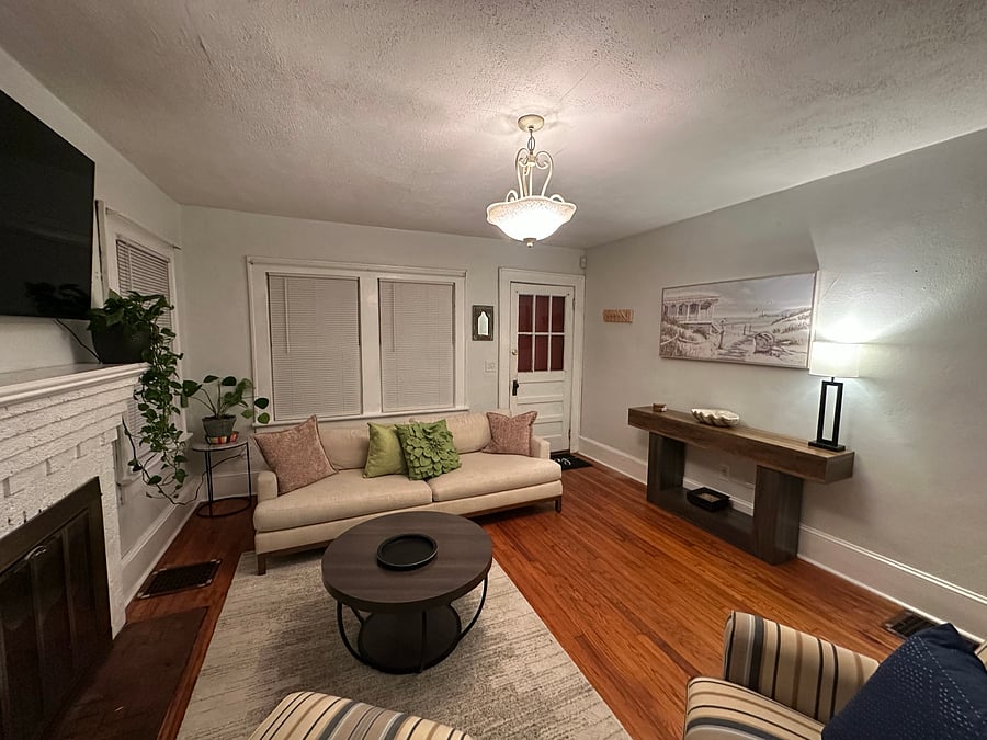 Furnished Finder property 1051068_1 photo 3