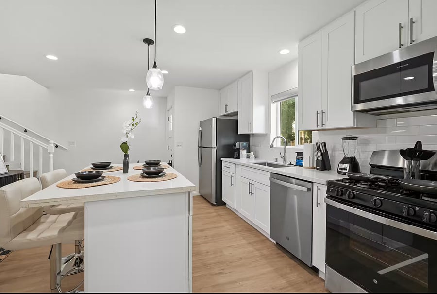 Furnished Finder property 1051073_1 photo 4