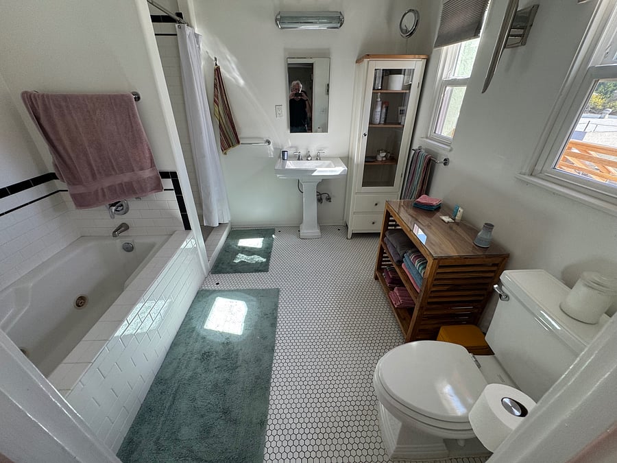 Furnished Finder property 1051106_1 photo 13