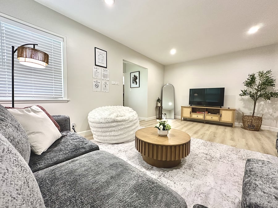 Furnished Finder property 1051122_1 photo 1