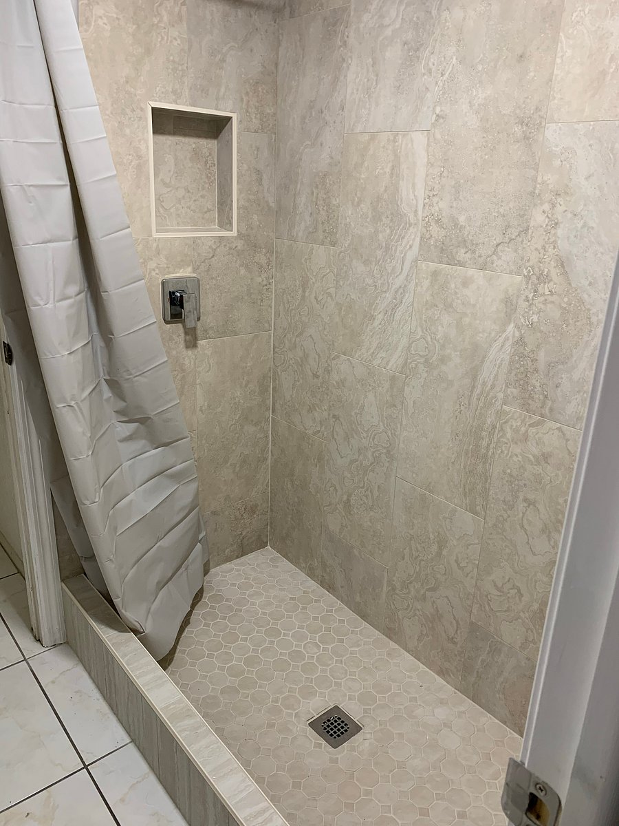 Furnished Finder property 1051130_1 photo 12
