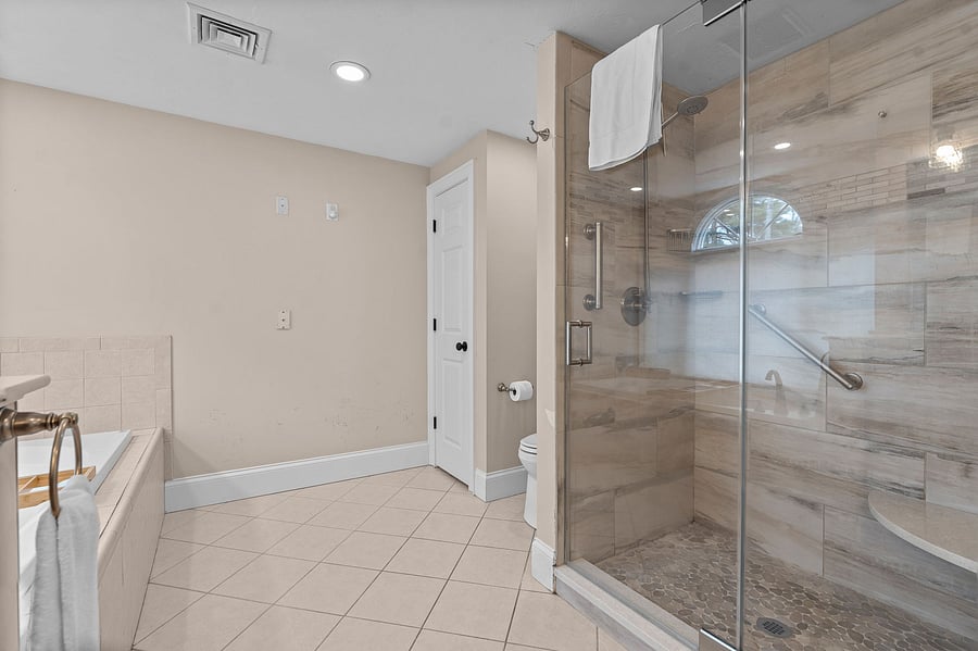 Furnished Finder property 1051158_1 photo 37