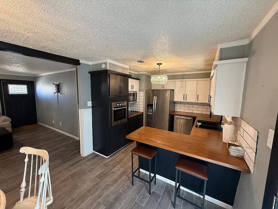 Furnished Finder property 1051186_1 photo 3