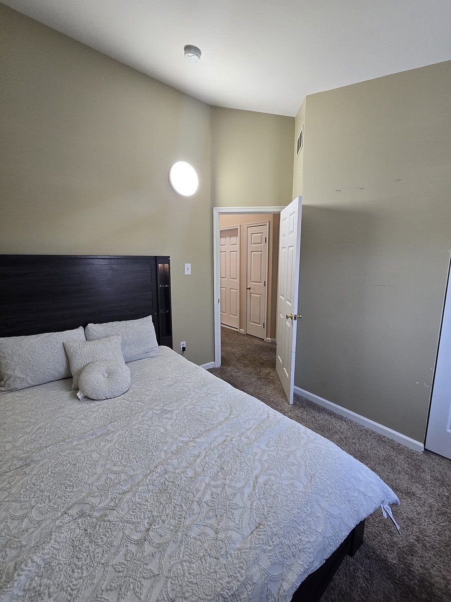 Furnished Finder property 1051197_1 photo 30