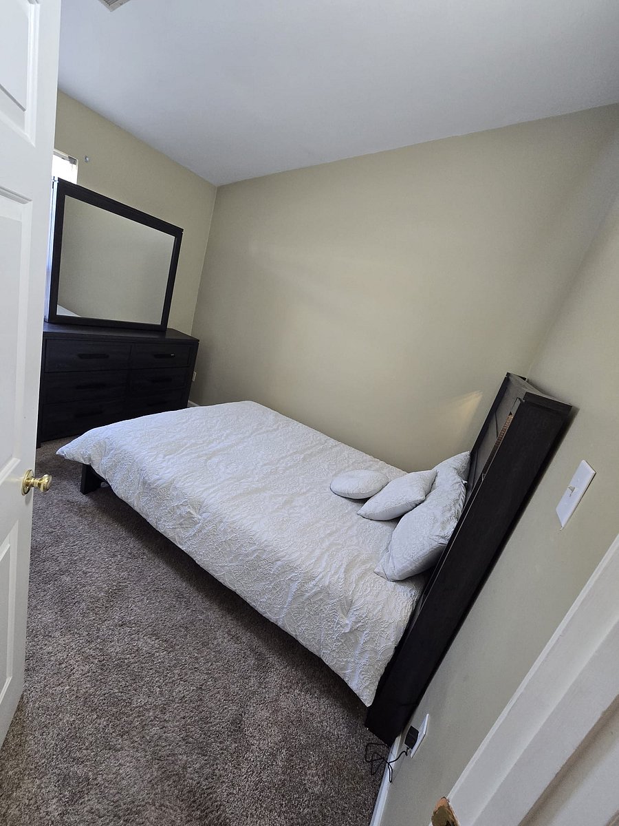 Furnished Finder property 1051197_1 photo 31