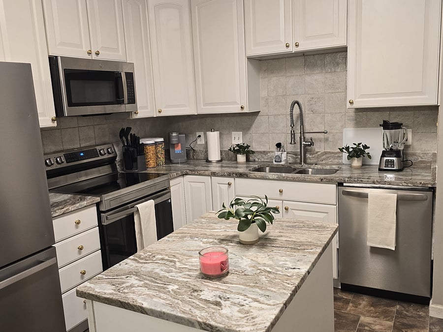 Furnished Finder property 1051197_1 photo 33