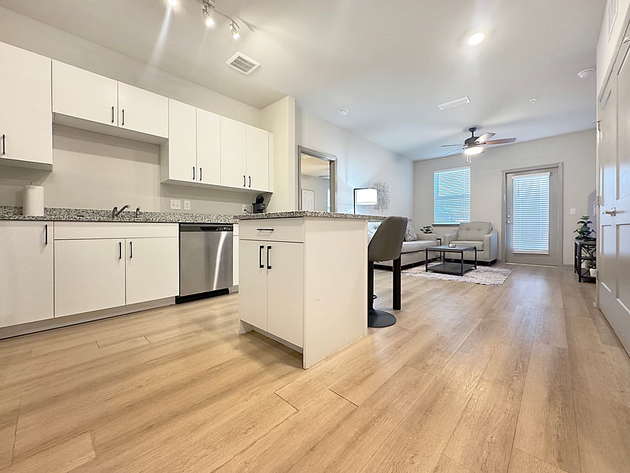 Furnished Finder property 1051253_1 photo 13