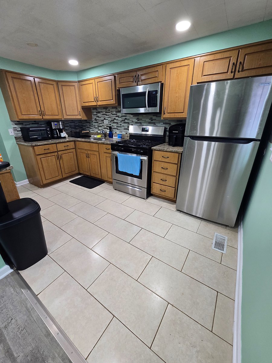 Furnished Finder property 1051254_1 photo 3