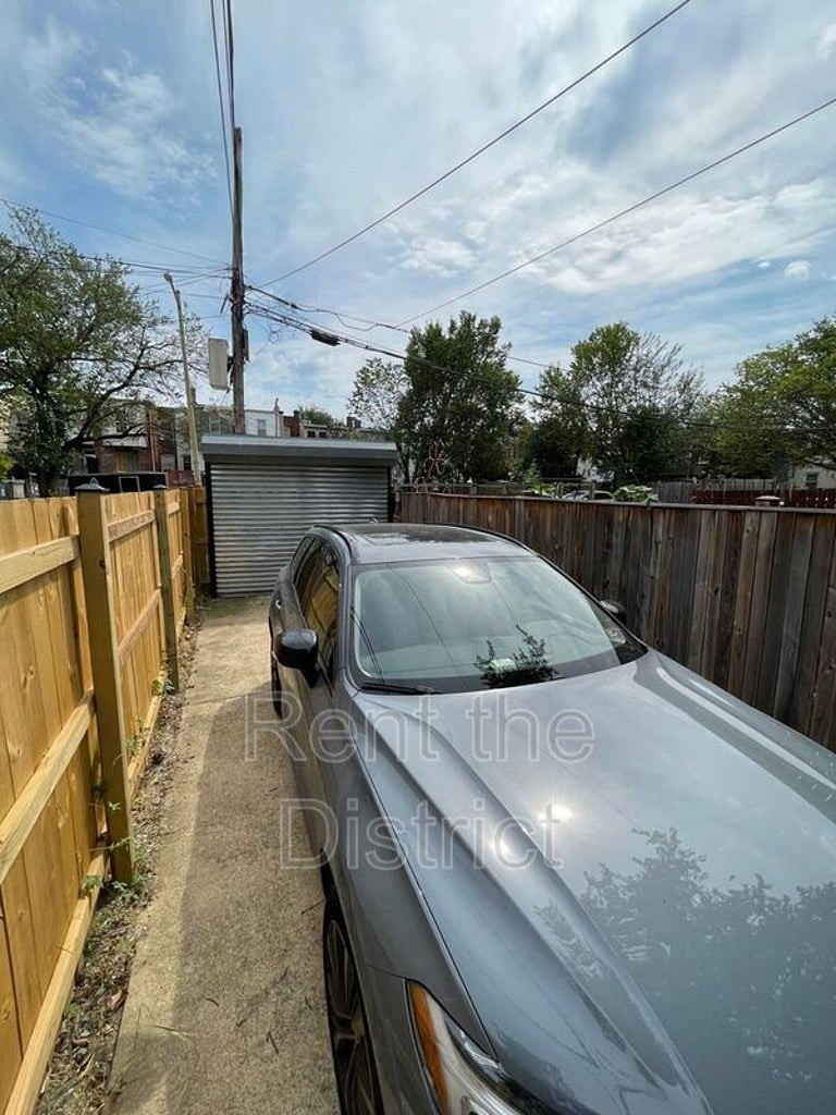 Furnished Finder property 1051272_1 photo 17
