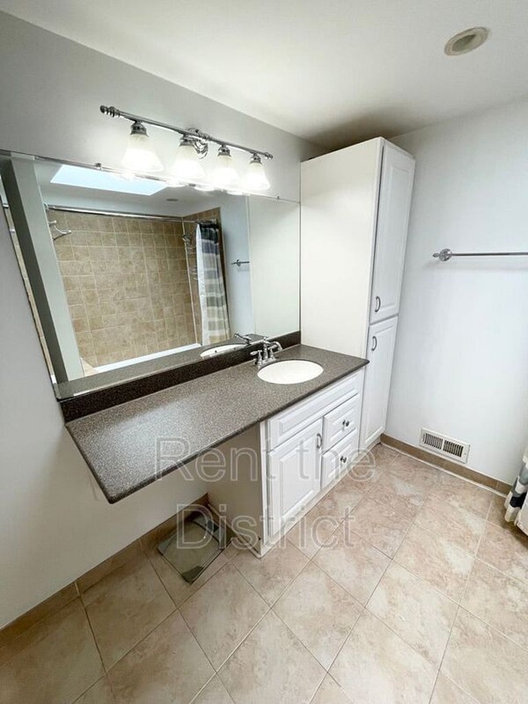 Furnished Finder property 1051272_1 photo 13