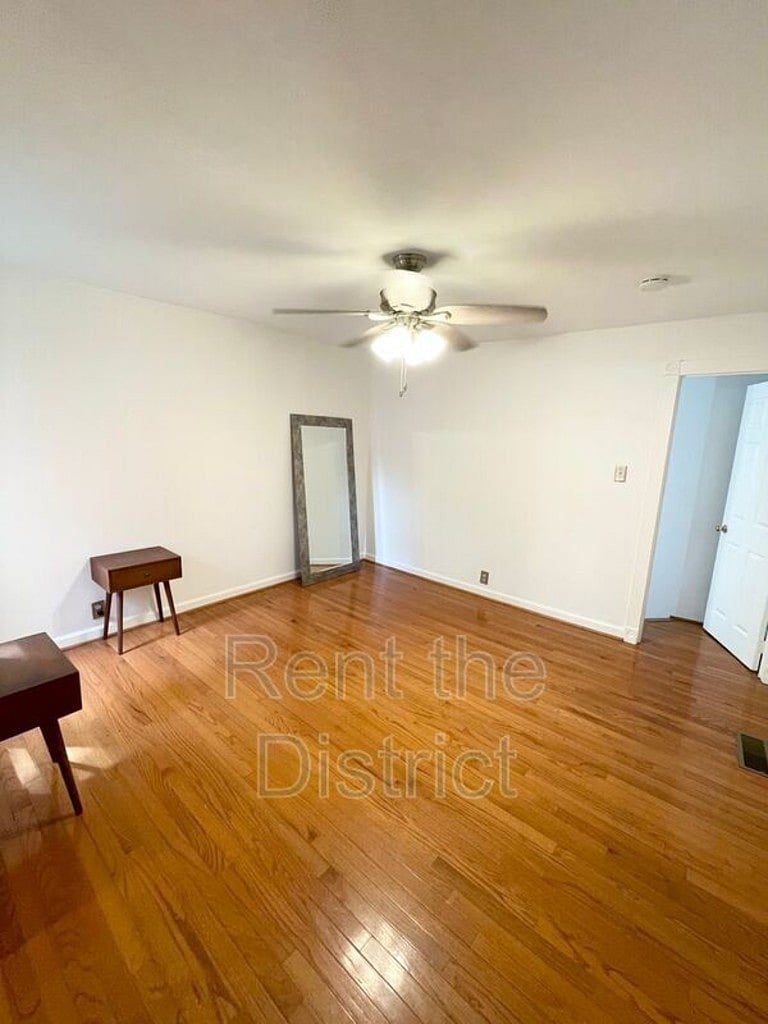 Furnished Finder property 1051272_1 photo 11