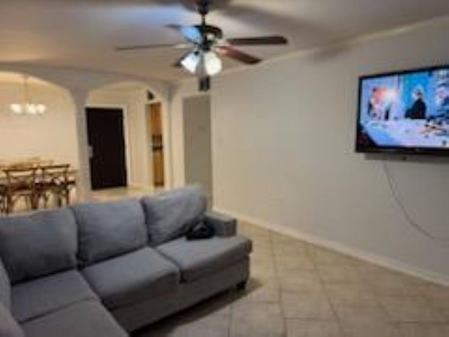 Furnished Finder property 1051273_1 photo 2