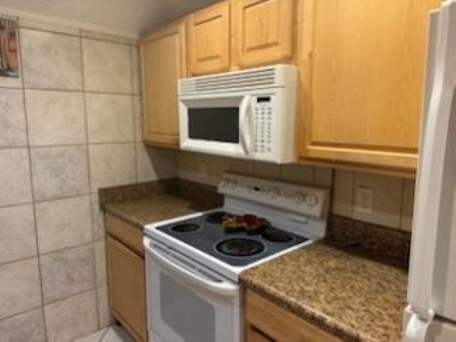 Furnished Finder property 1051273_1 photo 5