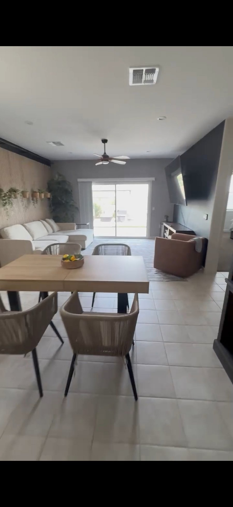 Furnished Finder property 1051352_1 photo 4