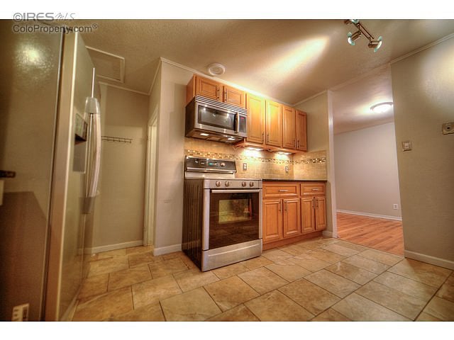 Furnished Finder property 1051377_1 photo 3