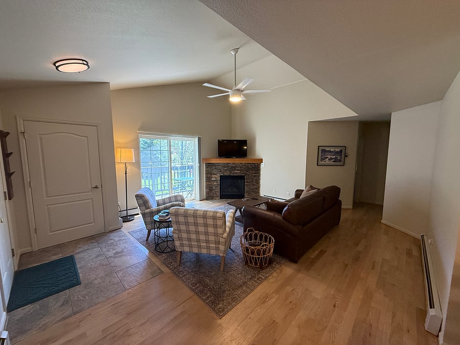Furnished Finder property 1051407_1 photo 3