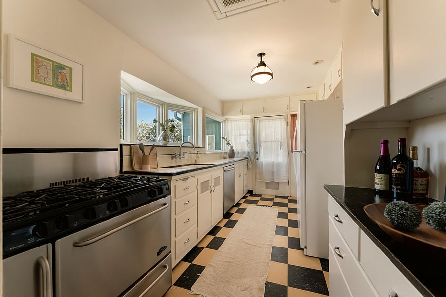 Furnished Finder property 1051420_1 photo 3