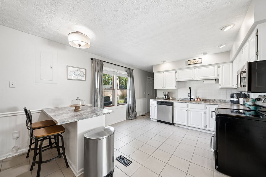 Furnished Finder property 1051469_1 photo 9
