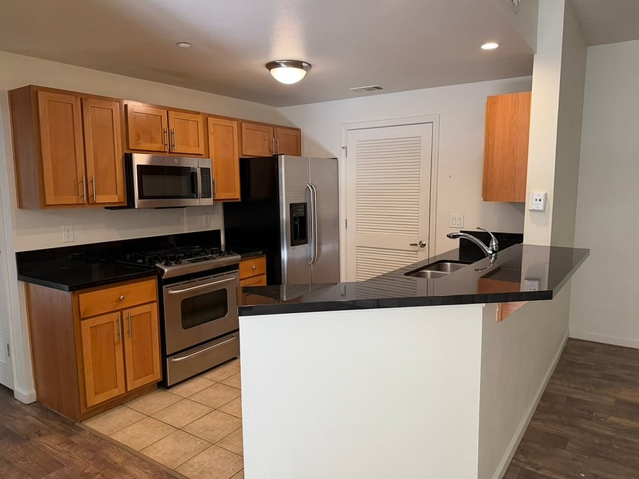 Furnished Finder property 1051509_1 photo 11