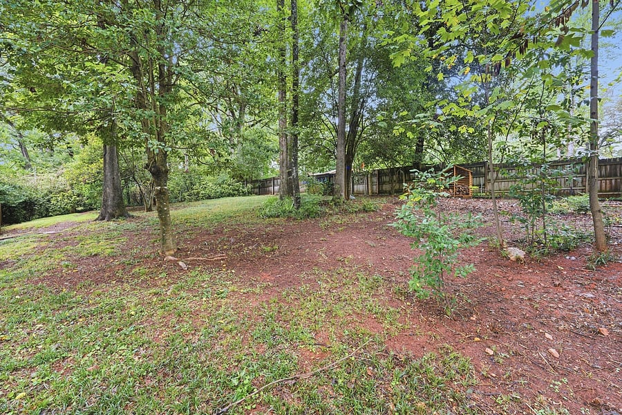 Pet-friendly fenced in backyard