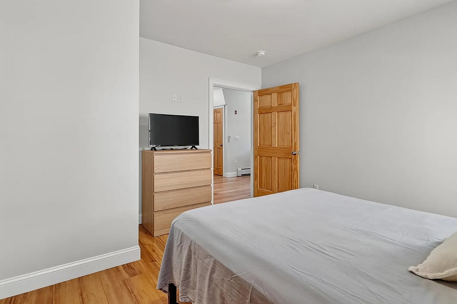 Furnished Finder property 1051537_1 photo 17