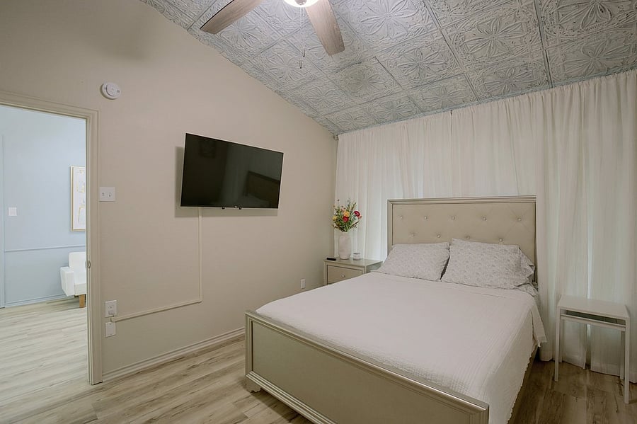 Furnished Finder property 1051579_1 photo 11