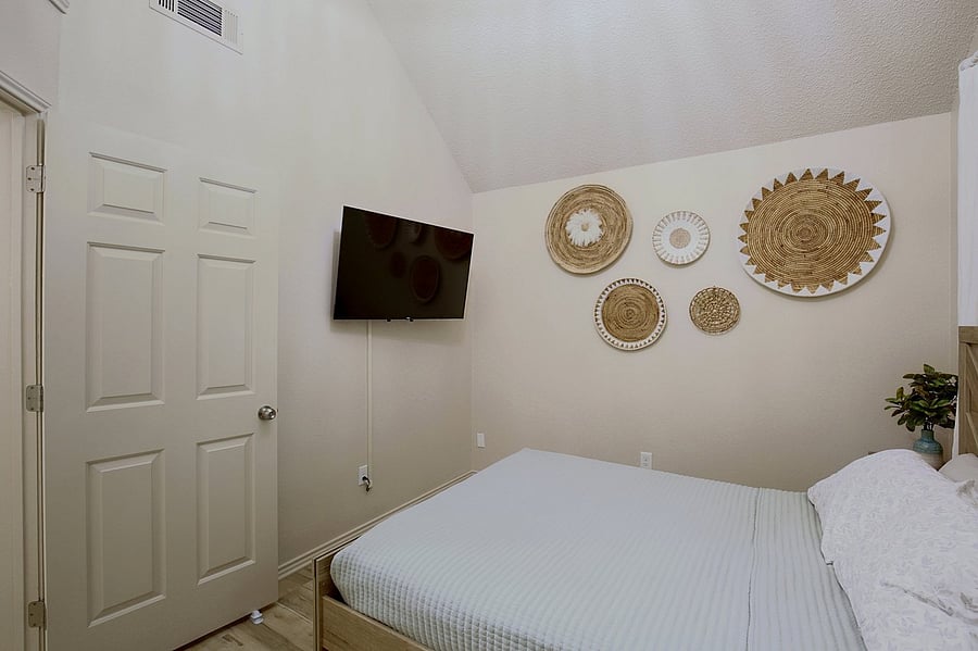 Furnished Finder property 1051579_1 photo 15