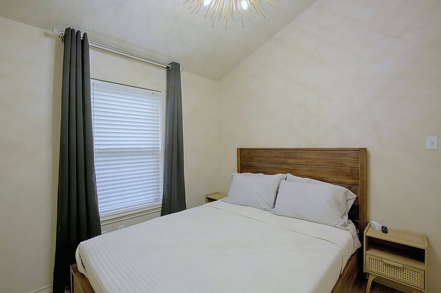 Furnished Finder property 1051579_1 photo 17