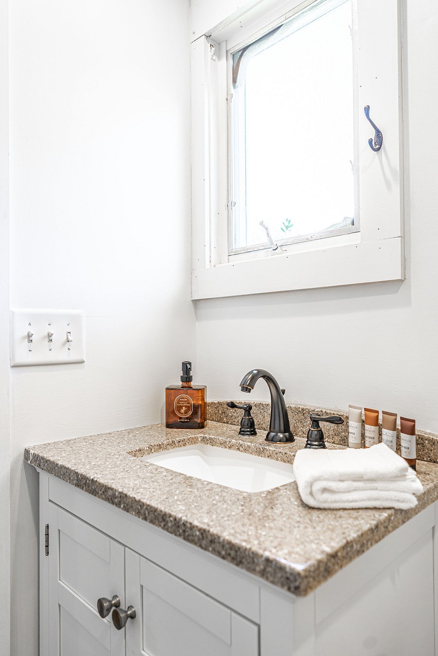 Furnished Finder property 1051597_1 photo 42