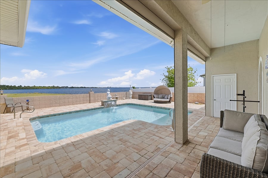 Furnished Finder property 1051600_1 photo 32