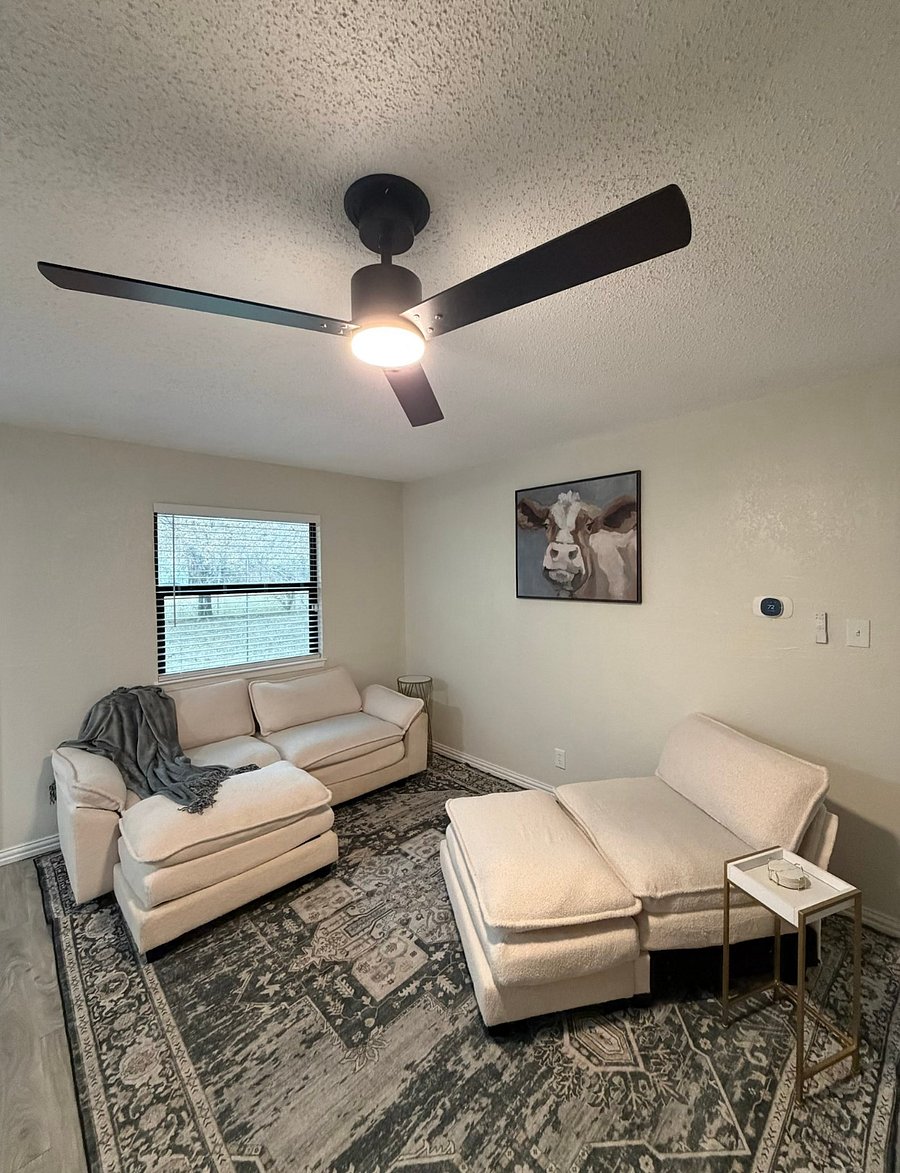 Furnished Finder property 1051602_1 photo 2
