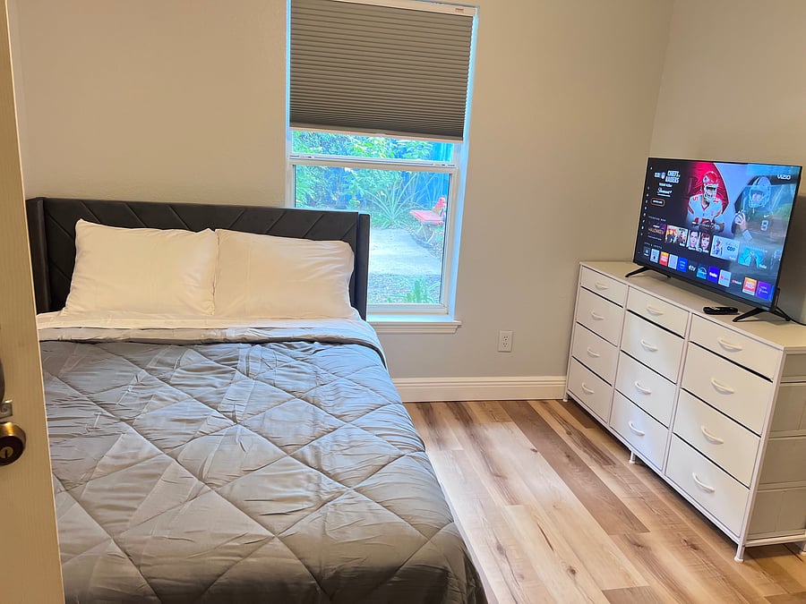 Furnished Finder property 1051605_1 photo 11